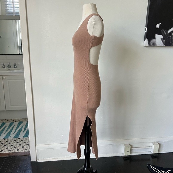 NWT Alexia Admor Ariana V Neck Cut Out Backless Ribbed Nude Midi Dress XS - Picture 4 of 8